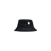 Bob en coton noir de la marque County of Milan orné d'un logo en forme de losange blanc pixélisé, accessoire idéal pour le printemps-été