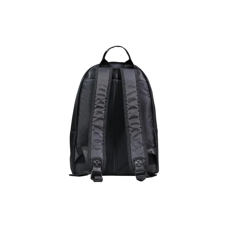 Sac à dos homme County of Milan en nylon noir avec bretelles rembourrées et top poignée 38x42x15 cm