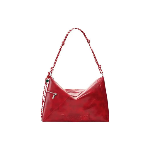 Sac hobo Desigual en cuir rouge brillant avec bandoulière chaîne tressée et poches zippées