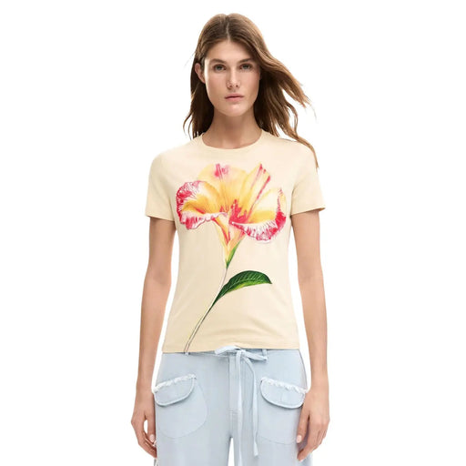 T-shirt à manches courtes en coton couleur crème, orné d'un imprimé de lys jaunes et roses éclatants, de la collection florale beige femme de Desigual.