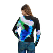 Pull Desigual pour femme, coupe slim, en maille acrylique bleue et noire, orné d'un motif tie-dye abstrait aux couleurs vives : bleu, vert et lavande.