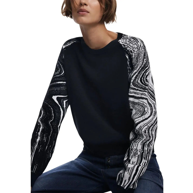 Pull Desigual pour femme en maille noire mélangée viscose avec motif marbré noir et blanc et manches contrastées