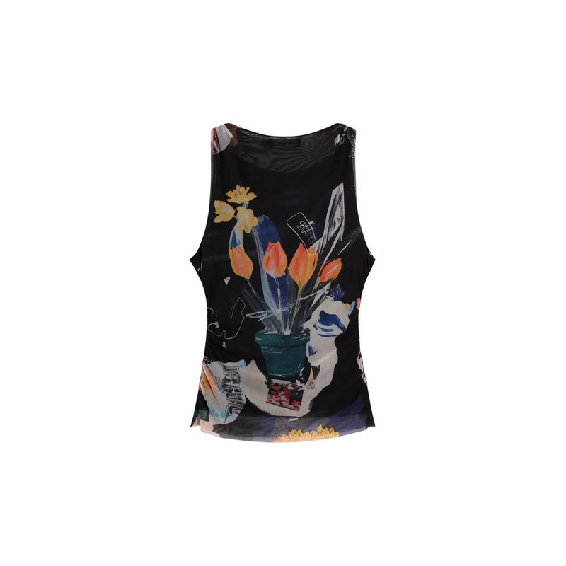 Noir sans manches top par Desigual présentant un collage vibrant de tulipes orange et jaunes dans un vase turquoise