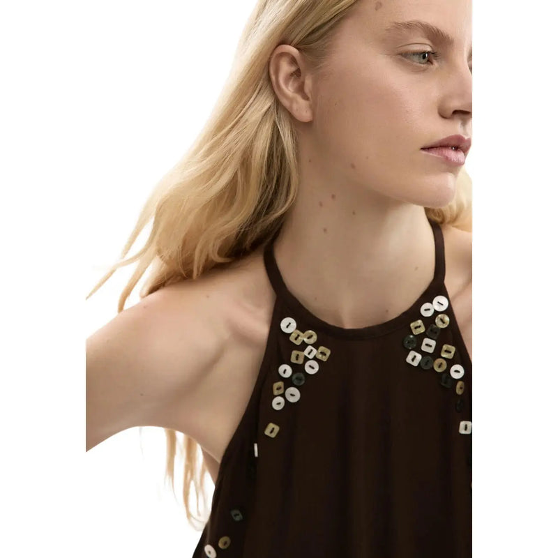 Desigual femme marron sans manches en lyocell top avec un col rond et des boutons décoratifs blancs et dorés sur un décolleté dos nu noir