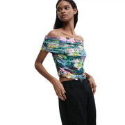 Desigual femmes top Haut à manches courtes bleu clair à col bateau et imprimé floral froncé aux épaules dénudées