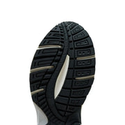 Semelle extérieure en caoutchouc noir avec semelle intermédiaire blanche et motif de semelle complexe. diadora Baskets grises pour homme Mythos Star en cuir mélangé