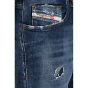 Jean Diesel homme en denim bleu foncé délavé, avec poche effilochée et étiquette blanche, en coton lyocell (vue de dos).