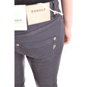 Dondup Jean en coton stretch gris pour femme, en denim gris foncé, avec étiquette de marque en cuir beige et fermeture à boutons métalliques.