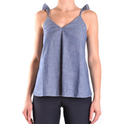 Un bleu clair Dondup femmes tank top confectionnée en lin et coton texturé, avec des bretelles à volants et un décolleté en V.