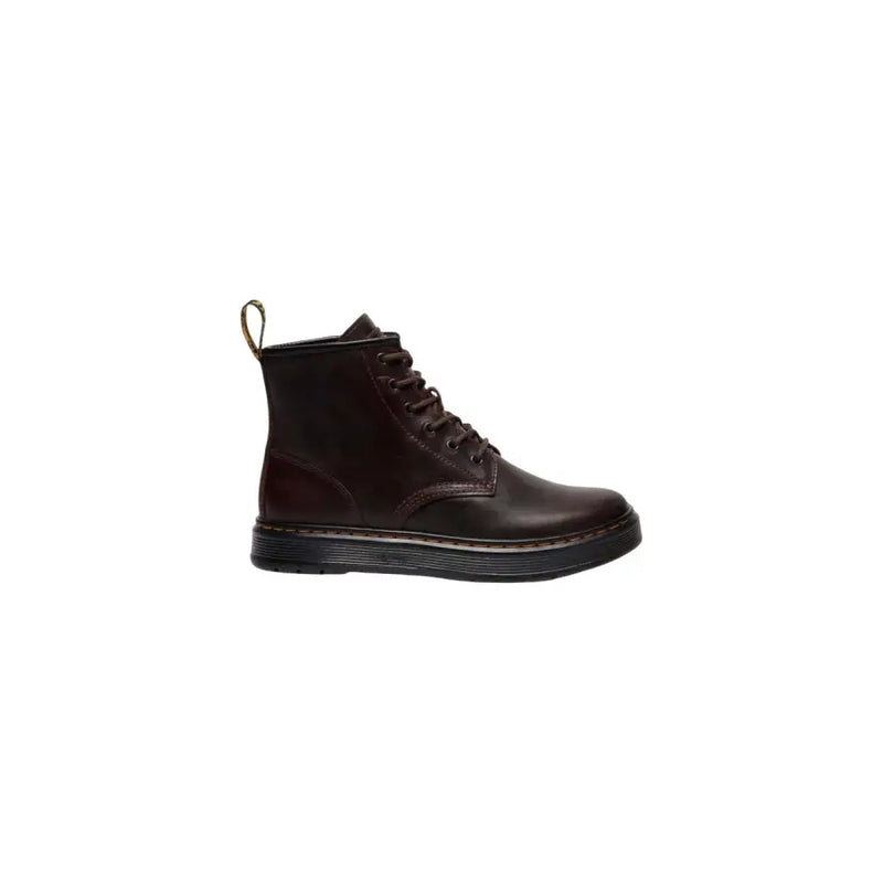 Bottes Dr. Martens Brookline Chukka pour homme en cuir marron foncé, montrant l'arrière de la chaussure