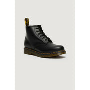 Bottes Dr Martens pour homme en cuir noir à lacets, vues de l'arrière.