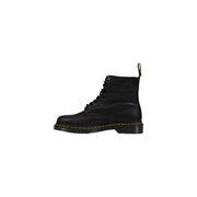 Bottes Dr. Martens pour homme en cuir noir à lacets, montrant la tige en cuir noir et la semelle résistante de l'arrière