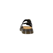 Pantoufles Dr Martens pour homme, en cuir noir, à boucle et bout ouvert, tige en cuir noir et semelle épaisse marron avec surpiqûres jaunes.