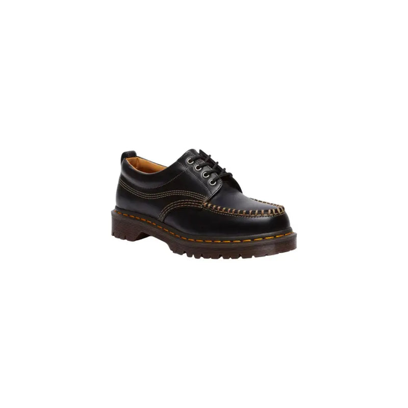 Mocassins Dr. Martens Lowell pour homme en cuir noir, montrant l'arrière en cuir résistant.