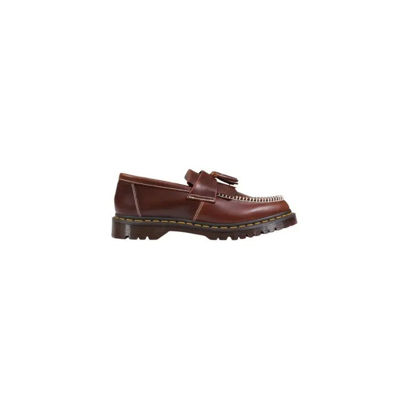 Mocassins Dr Martens pour hommes, en cuir marron, à pampilles, avec surpiqûres jaunes et semelle épaisse en caoutchouc, chaussures printemps-été