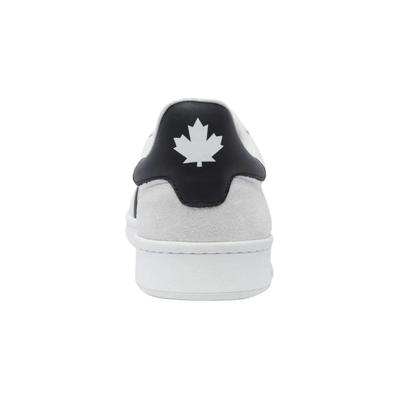 daim blanc Dsquared Baskets en cuir pour homme avec languette arrière noire et logo feuille d'érable blanche, vues de l'arrière