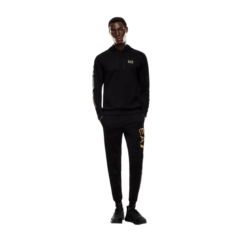 Ea7 Sweat à capuche noir en coton pour homme avec pantalon de jogging assorti orné de détails dorés et logo, pour une tenue décontractée.
