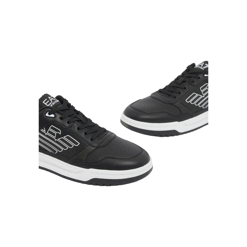 Baskets EA7 pour homme, noires, en polyuréthane, style décontracté, avec logo blanc et semelle en caoutchouc blanc contrastante.