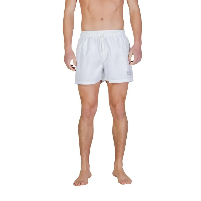 Short de bain blanc ea7 pour homme, en polyester, avec poches et logo discret sur la jambe gauche.