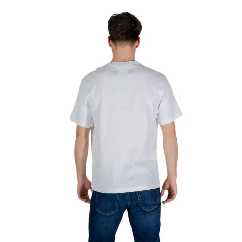 Ea7 men white cotton t shirt with simple crew neck and short sleeves in white color for casual wear
