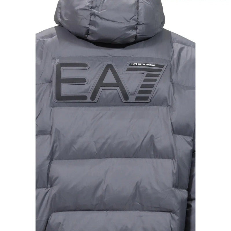 Ea7 Doudoune grise pour homme avec logo ea7 bien visible au dos (vue de dos)