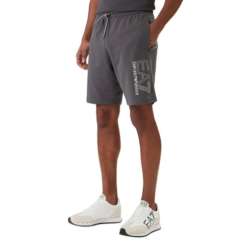 Ea7 Short gris pour homme avec logo blanc sur le côté, vue de face