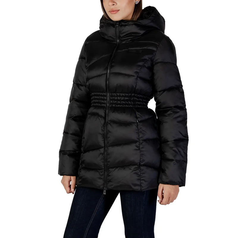 Ea7 Doudoune d'hiver noire à capuche pour femme, en polyamide, avec un design matelassé et une taille élastiquée.