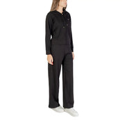 Combinaison EA7 pour femme en coton noir, à capuche zippée, en tissu doux, logo discret de la marque, pantalon à jambes larges