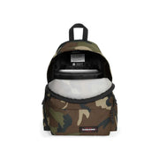 Sac à dos Eastpak camouflage pour homme, avec bordures noires et doublure intérieure blanche, vue de face
