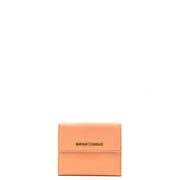 Portefeuille Emporio Armani pour femme en cuir corail avec poches couleur pêche, en cuir lisse et plaque logo dorée.