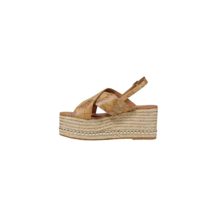 Elegant espadrille platform sandal with crisscross straps for stylish comfort