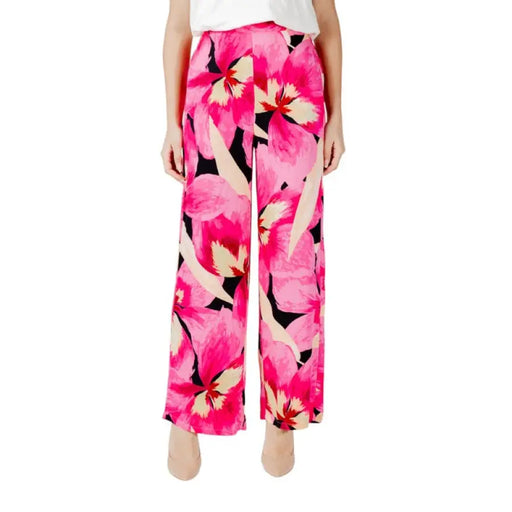 Floral Print Wide Leg Pants featuring a vibrant floral pattern suitable for various occasions