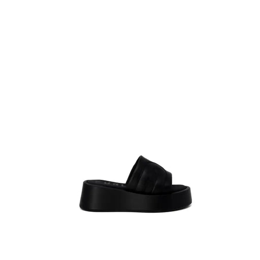 Furla women’s black leather platform slide sandal with quilted strap and glossy finish size 6
