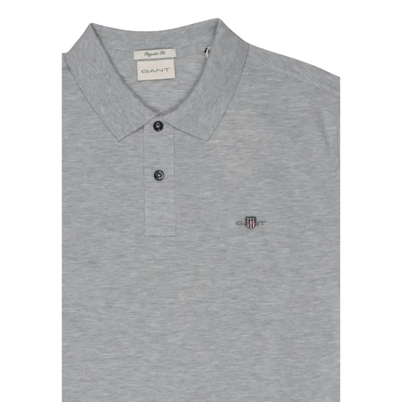 Polo homme Gant gris chiné avec col classique, patte de boutonnage, coton stretch, manches courtes et logo brodé