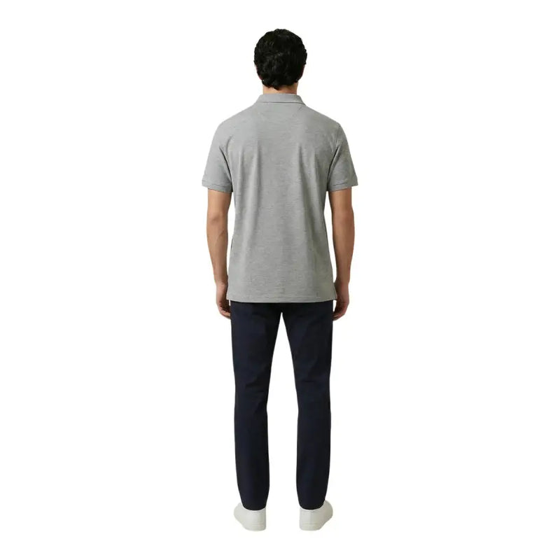 Polo en coton stretch texturé gris de la marque Gant pour homme, avec col classique et manches courtes.