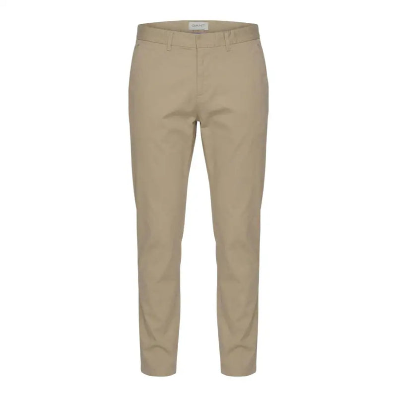Pantalon chino slim kaki de la marque Gant, avec passants de ceinture classiques et étiquette de marque discrète à la taille.