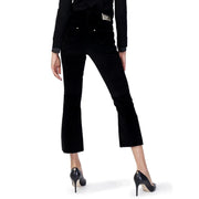 Pantalon Gaudi Jeans pour femme, en velours de coton noir évasé, ourlet court légèrement effiloché, style 221BD25010