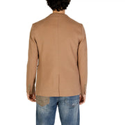Back side of gianni lupo men beige cotton blazer with long sleeve and subtle houndstooth patch on back pocket
