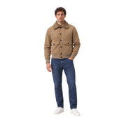 Gianni Lupo Blazer bomber beige pour homme en similicuir avec doublure en peau lainée beige, fermeture boutonnée sur le devant et deux poches poitrine