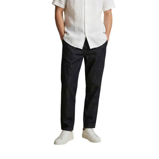 Délavé foncé Gianni Lupo Jean pour homme à coupe droite et cinq poches, confectionné en coton stretch bleu.