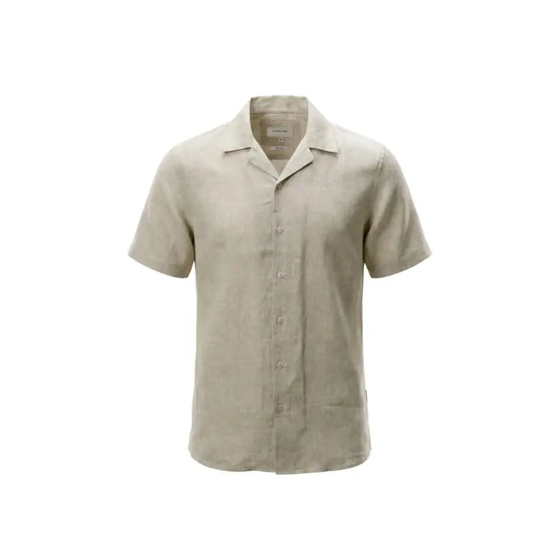 Chemise beige en lin à manches courtes, col classique et fermeture boutonnée pour homme par Gianni Lupo