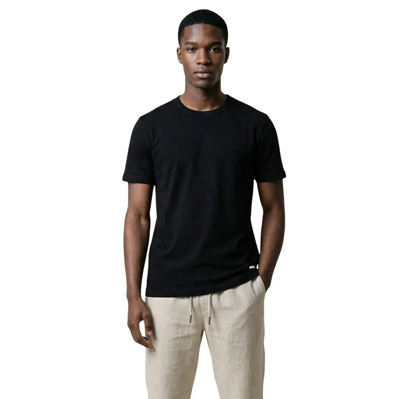 Gianni Lupo men t-shirt black crew neck with subtle textured fabric and minimalistic design