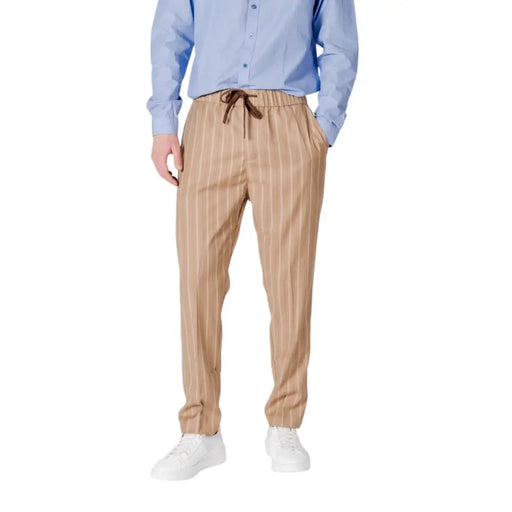 Gianni lupo men’s beige pinstripe chino pants with drawstring waistband and pockets for casual wear