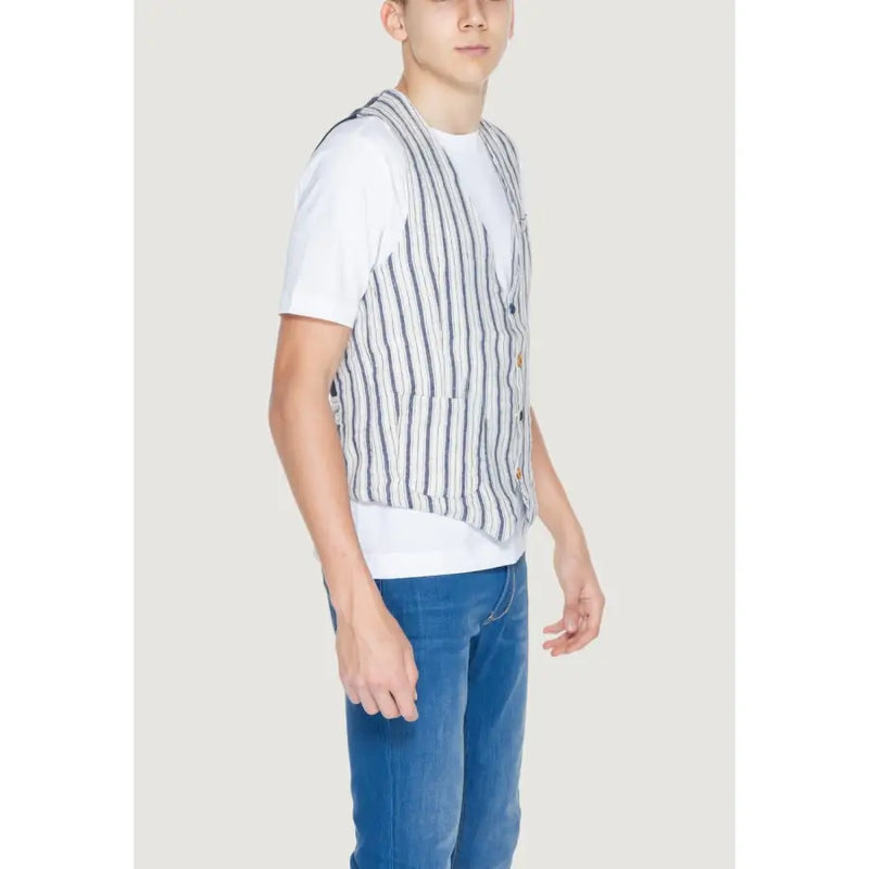 Gianni lupo men’s pinstripe cotton gilet in beige featuring a light blue and white striped linen vest with button closure