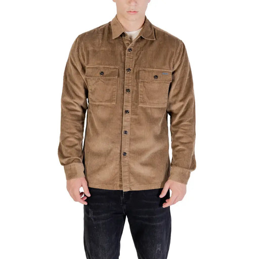 Men’s long-sleeve camel brown corduroy shirt with chest pockets and dark buttons
