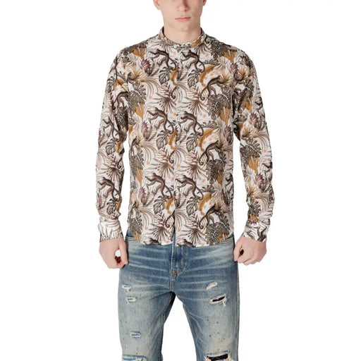 Gianni Lupo white floral mandarin collar shirt with long sleeves and tropical jungle pattern in brown beige and green