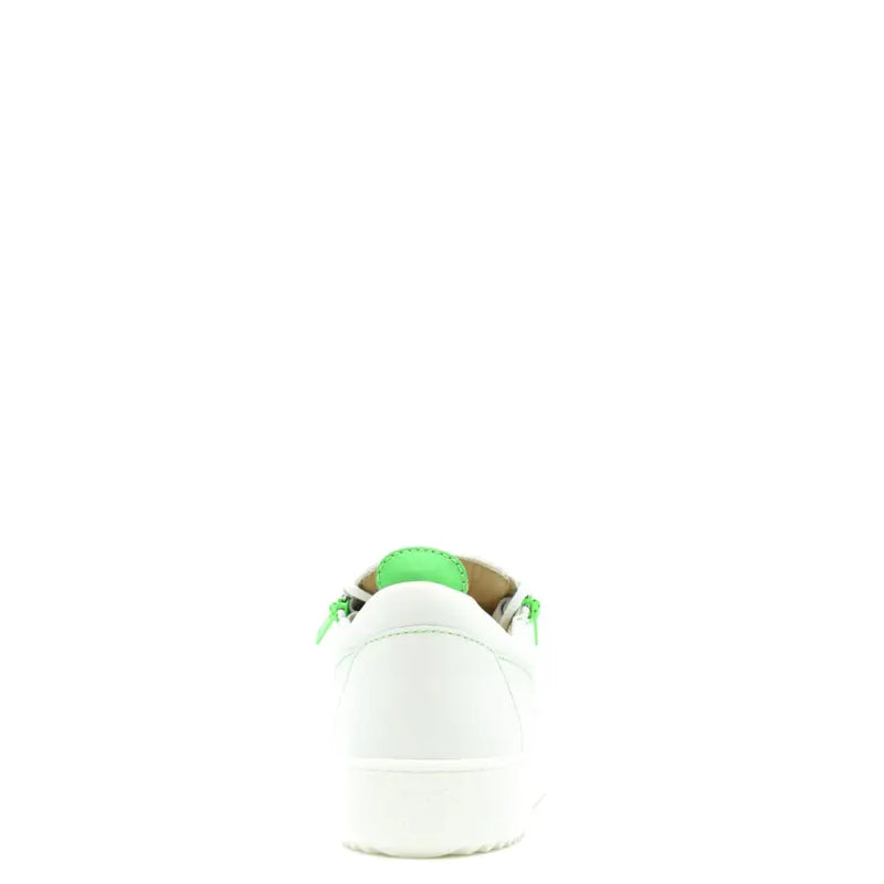 Baskets montantes Giuseppe Zanotti pour homme en cuir blanc avec fermeture éclair et détails vert fluo sur la languette du talon et les lacets.