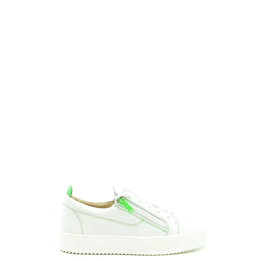 Baskets slip-on Giuseppe Zanotti pour homme en cuir blanc avec fermeture éclair vert fluo et languette assortie au talon.