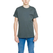 Gray t-shirt paired with jeans from Hydra Clothing Men’s Black Cotton T-Shirt with Bomber Logo