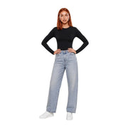 High-waisted light blue denim jeans with straight-leg cut paired with Guess Active Women black viscose long sleeve t shirt